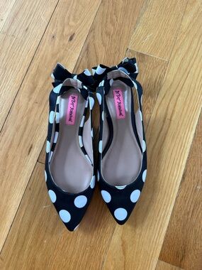 Betsey Johnson Black and White Polka Dot Pointed Flats with Heel Bow